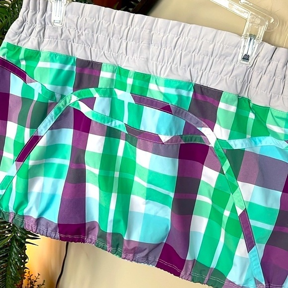 Lululemon Foxy Plaid Tracker Skort Short Green Purple RARE HTF Size 8 Activewear - Picture 10 of 16